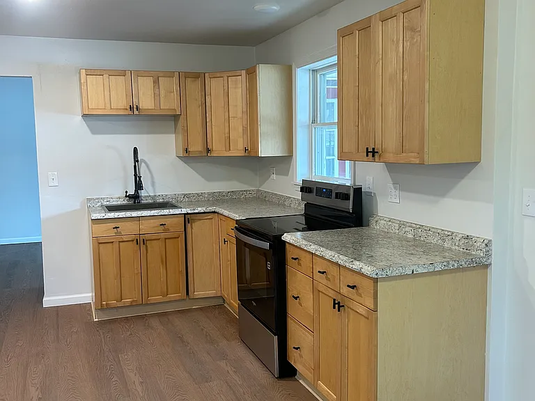 515 N Academy St #2 — Photo 2
