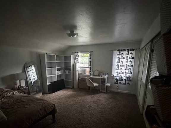 5th image of 221 Locust St