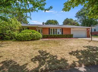 608 Greenleaf St, Sycamore, IL 60178