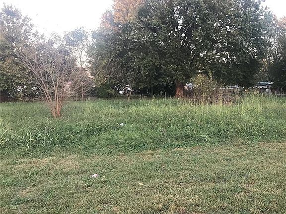 4th image of 1165 Leota Dr