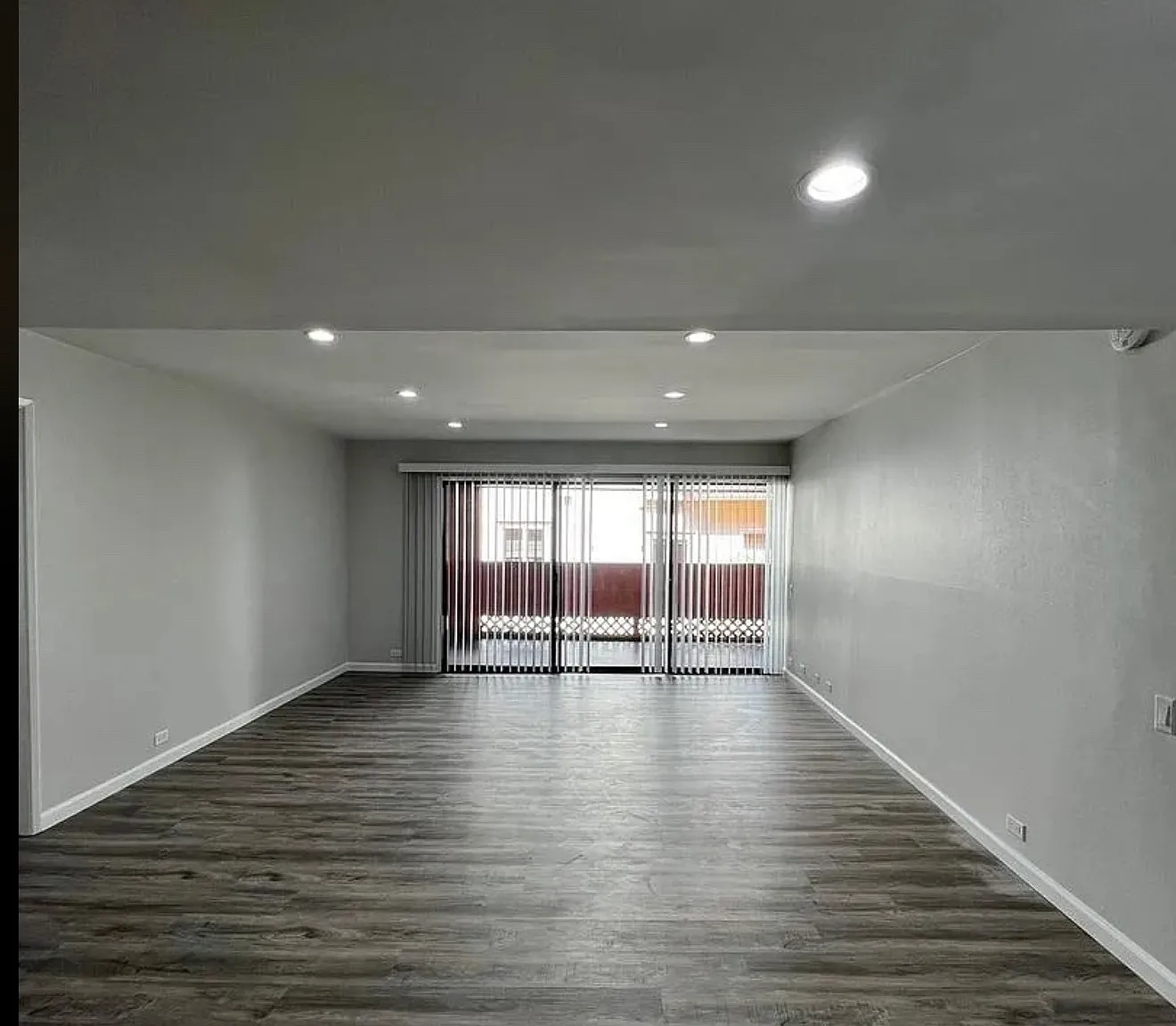 2 bed, 1250 sqft, $3,598 — Photo 2