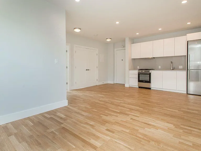 136 & 138 Highland Avenue — Photo 12