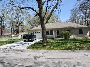 8763 Stearns St, Overland Park, KS 66214