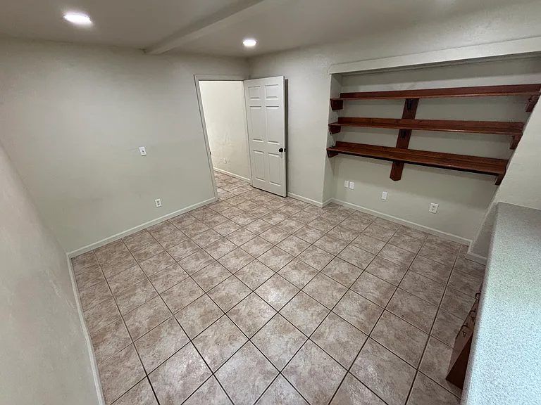 3448 S Litzler Dr — Photo 24