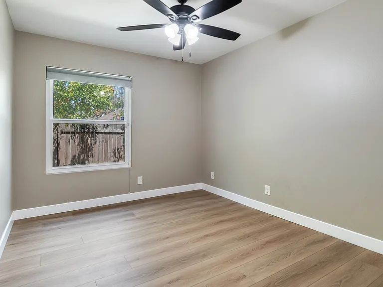 11610 Cedar Way — Photo 20