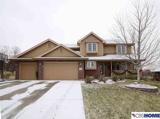 18409 Howe Cir, Omaha, NE 68130