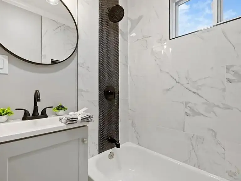 214 Greene St — Photo 4