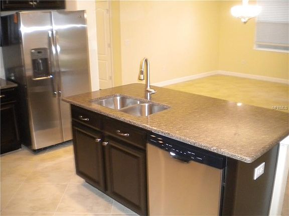 2nd image of 2028 Lakeside Ave