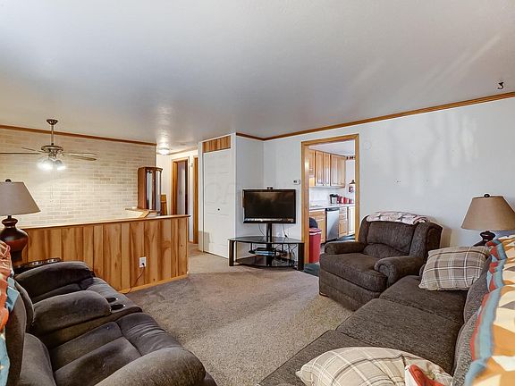 5th image of 3816 Higbee Dr E