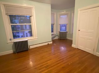 238 Buckingham Pl #3, Philadelphia, PA 19104