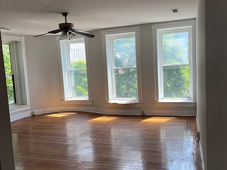 2646 N Charles St — Photo 12