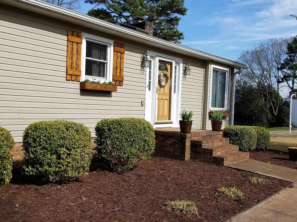 1st image of 408 Jameson Dr