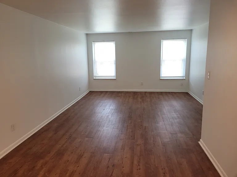 1660 N 4th St #1B — Photo 6
