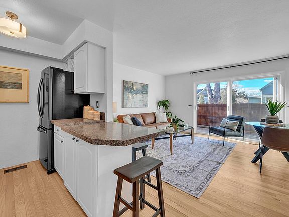 2nd image of 2808 Eaton St