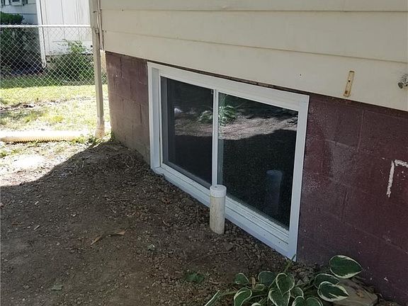 2nd image of 3329 Merriweather St NW