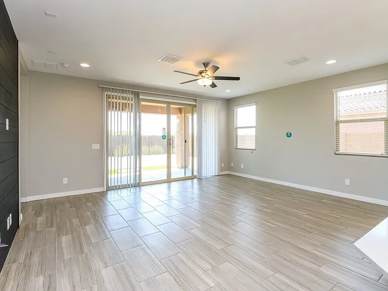 21059 E Estrella Rd — Photo 3