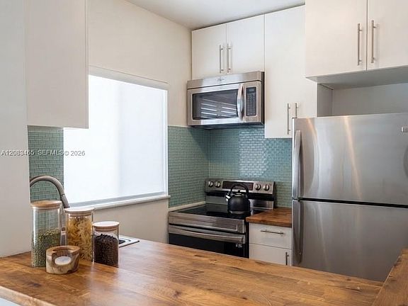 3rd image of 648 NE 80th St APT 10