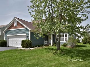 430 Geneva Ln, Cary, IL 60013