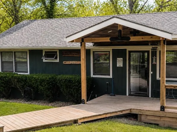 321 W Sugar Lake Dr, Mound City, KS 66056