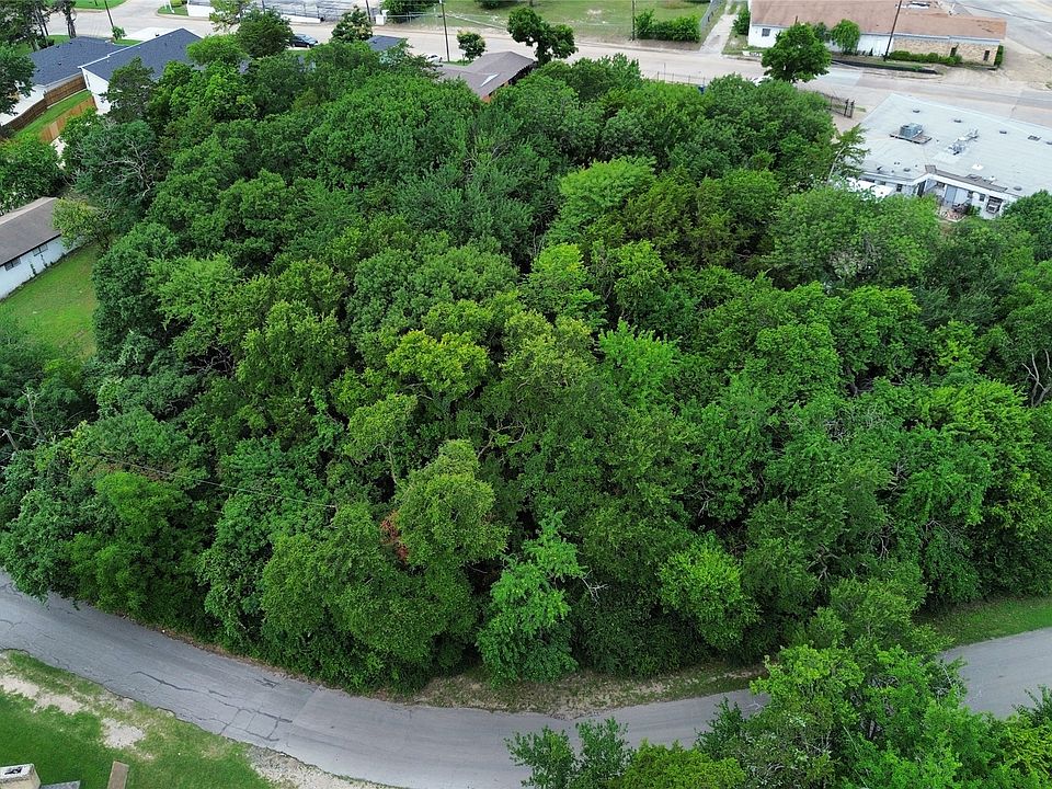1st image of 1403 Day Blvd