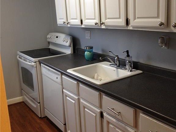 2nd image of 35 Fieldstone Dr APT C