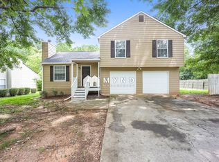 5 Hampton Oaks Dr, Hampton, GA 30228