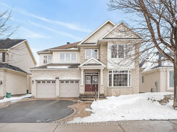 788 Kilbirnie Dr, Ottawa, ON K2J 0M4