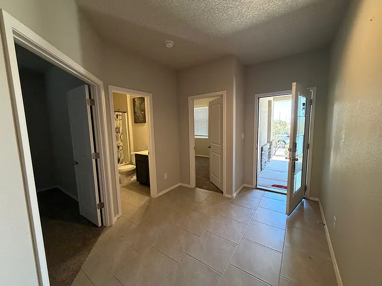 Entry way