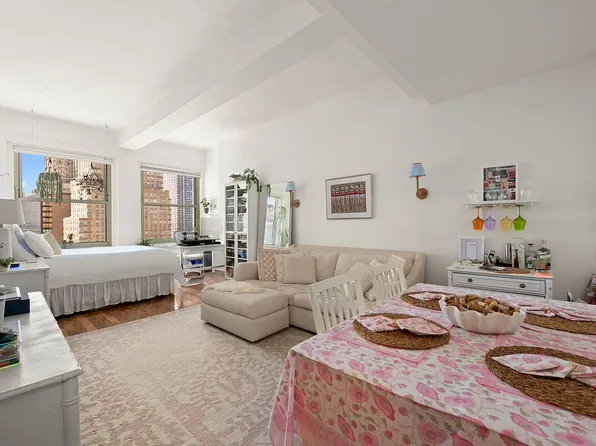 88 Greenwich St APT 1602, New York, NY 10006