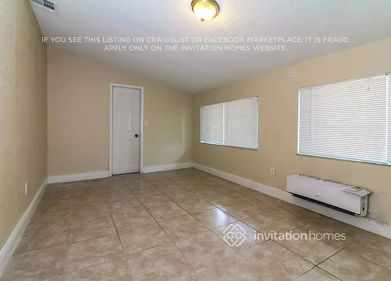 5660 W 9th Ct — Photo 14