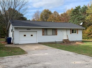 5287 S Dangl Rd, Fruitport, MI 49415