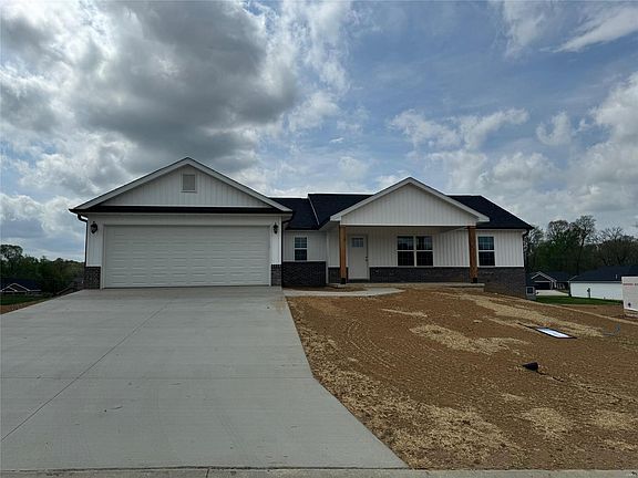 2nd image of 630 Wentworth Dr