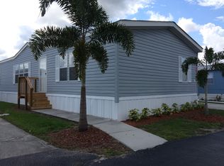 1264 Four Seasons Blvd, Tampa, FL 33613