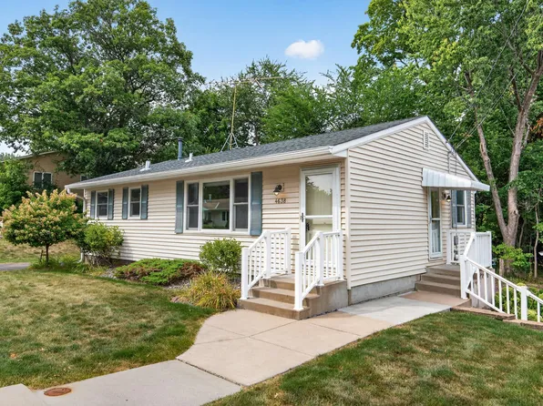 4638 Bedford Rd, Mound, MN 55364