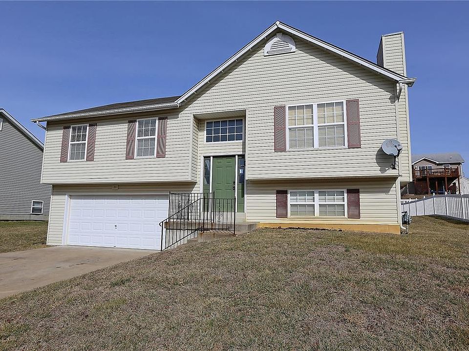 1st image of 311 Winding Way
