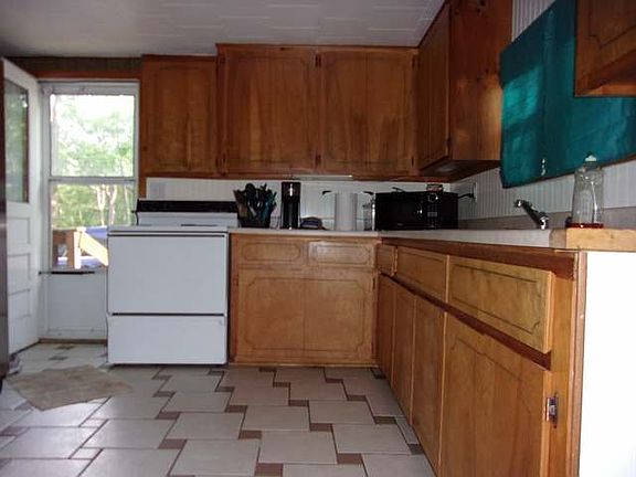 5th image of 4042 Judy Dr