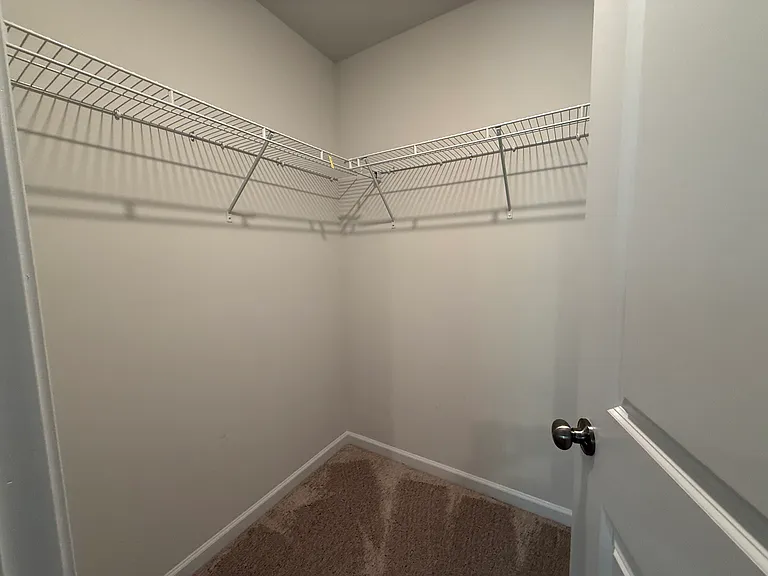 5251 Canberra Dr — Photo 10