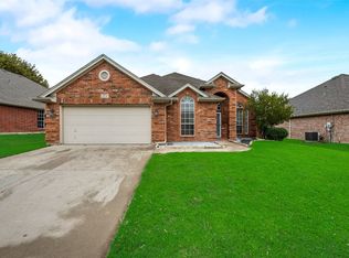 2712 Flint Rock Dr, Fort Worth, TX 76131
