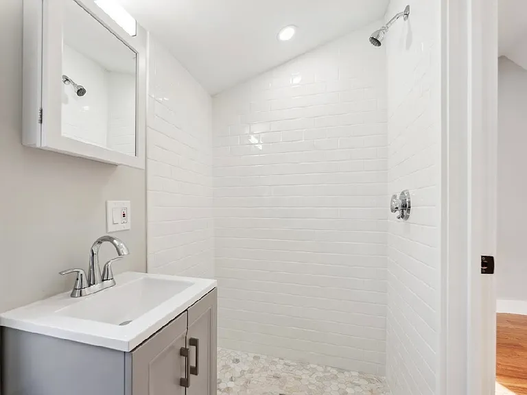 77 Reed Ave #2 — Photo 15