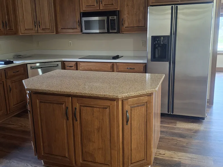 256 W Brookville Rd — Photo 7