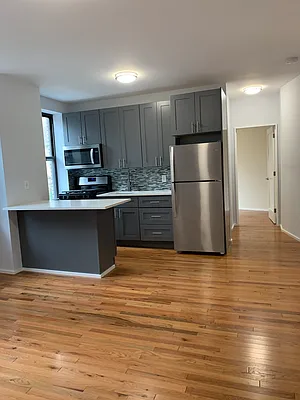 Rented by Ilene Axelowitz, LREB | media 7