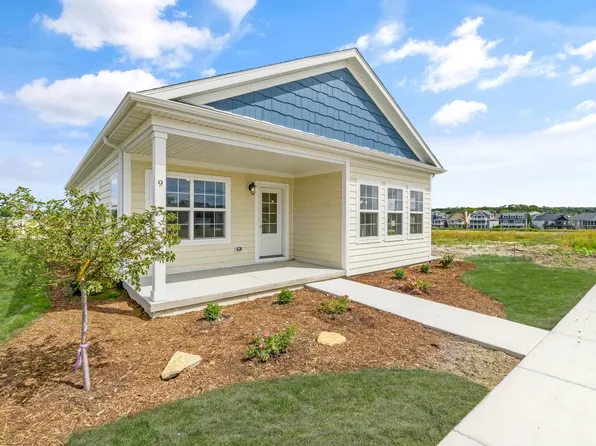 9 Lilac Ln, Ottawa, IL 61350