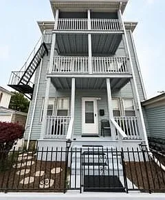 398 Willow St #2