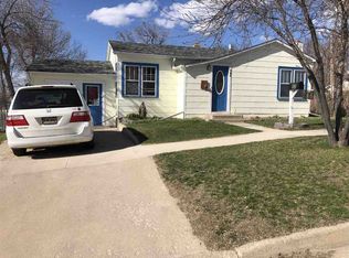 909 Meade St, Belle Fourche, SD 57717