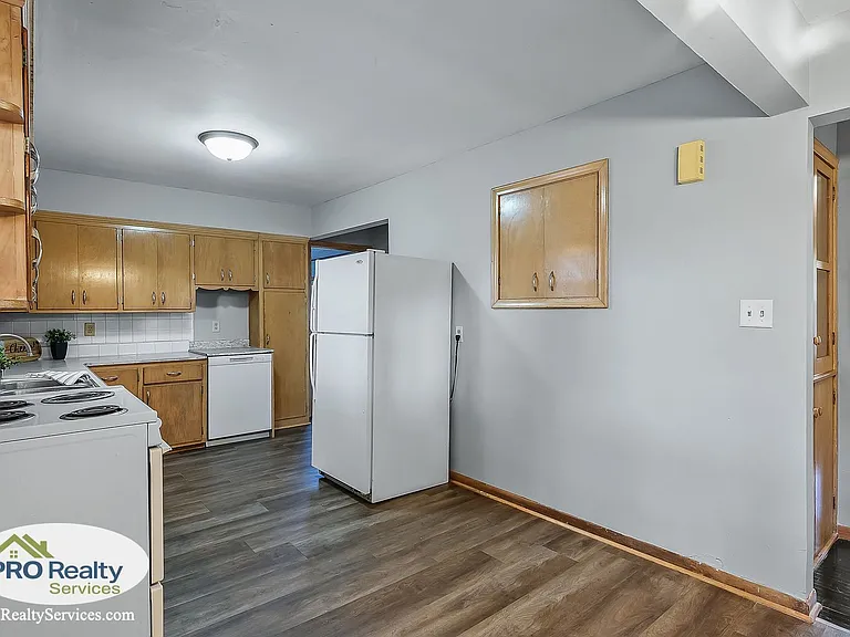 208 2nd St SW — Photo 7