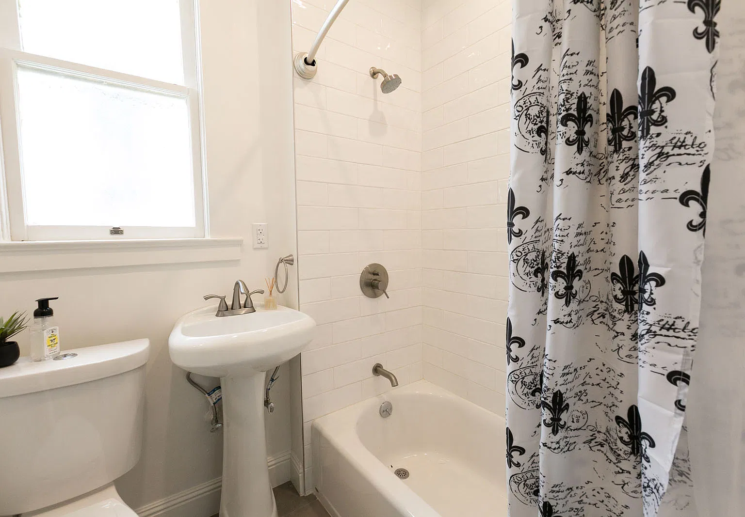 916 Pacific Ave Unit 09 - Image 3