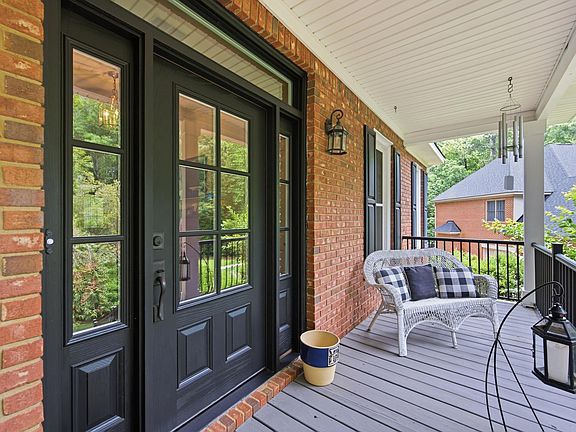 5th image of 715 Gasque Ct