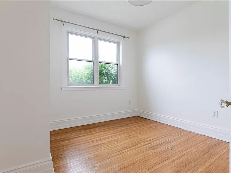 170 Florence St #1 — Photo 10