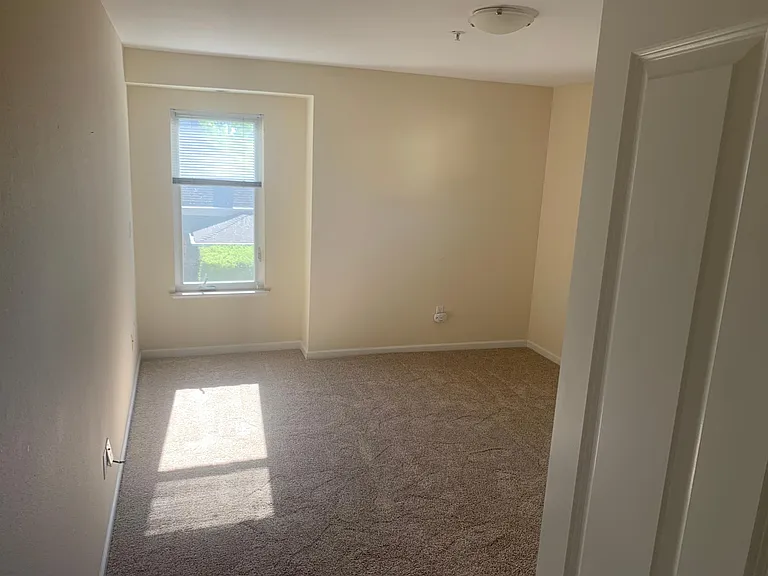 762 High St #B — Photo 11