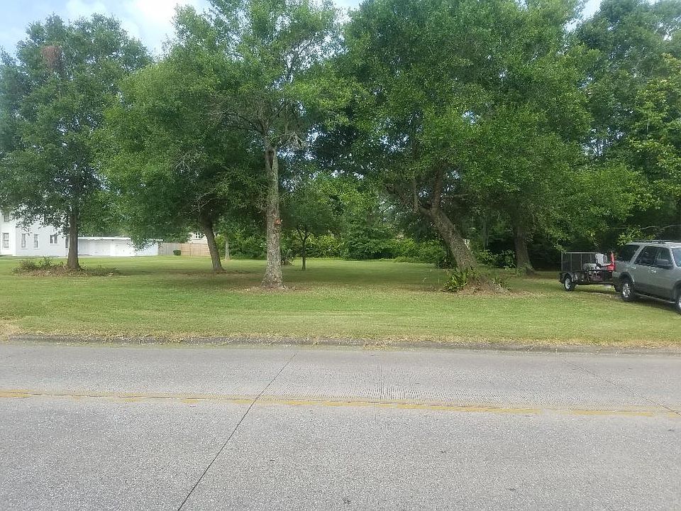 1st image of 130 N Caldwood Dr